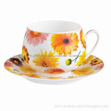 Porcelain Cup and Saucer in Floral Design, with FDA, 84/500/EEC and LFGB Marks, Lead-free